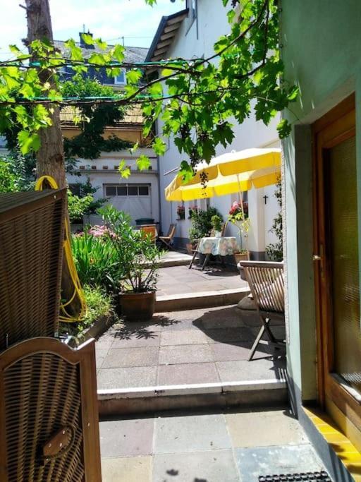 Urlaub Am Rhein, Ferienwohnung Mit Garten ボッパルト エクステリア 写真